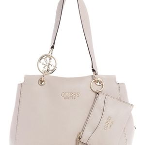 GUESS

Tara Girlfriend Satchel